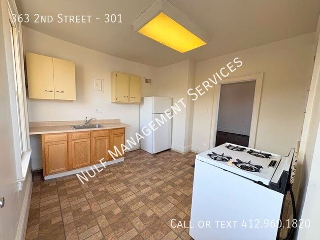 Foto del edificio - Eligible for Section 8: 3 Bed, 1 Bath Apar...