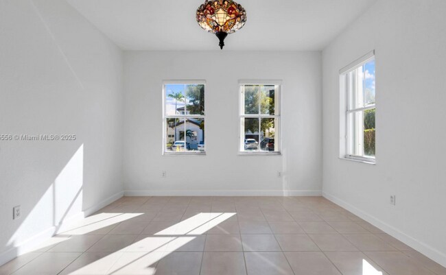 Building Photo - 17994 NW 87th Pl