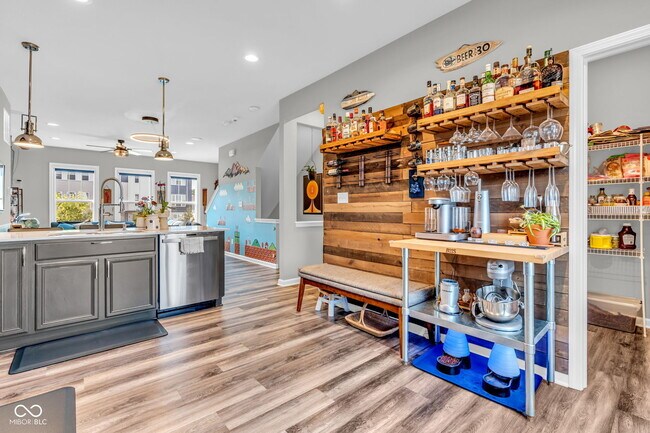 Foto del edificio - 315 Steeples Blvd