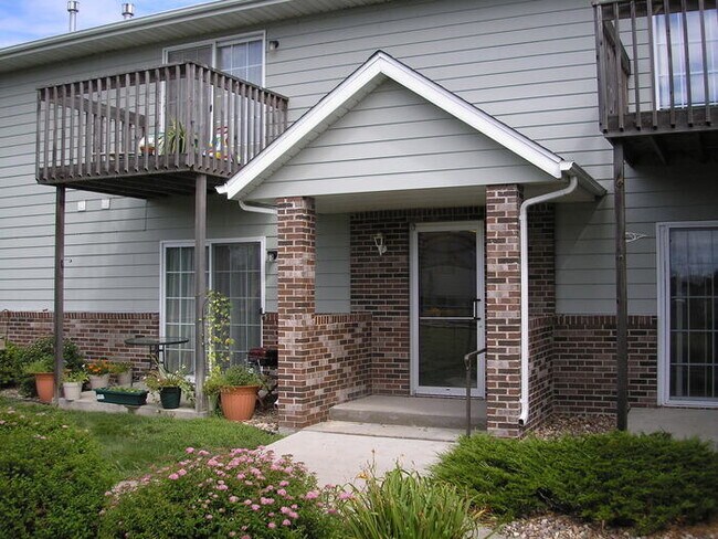 Building Photo - 1115 Teakwood St