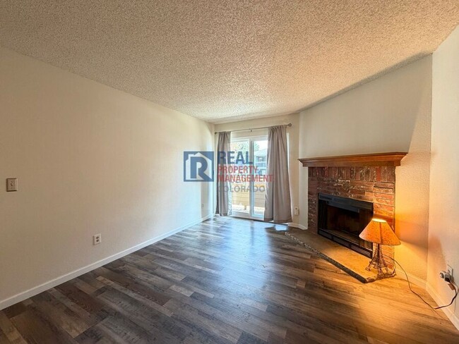 Photo - 1075 S Elkhart Way Apartment