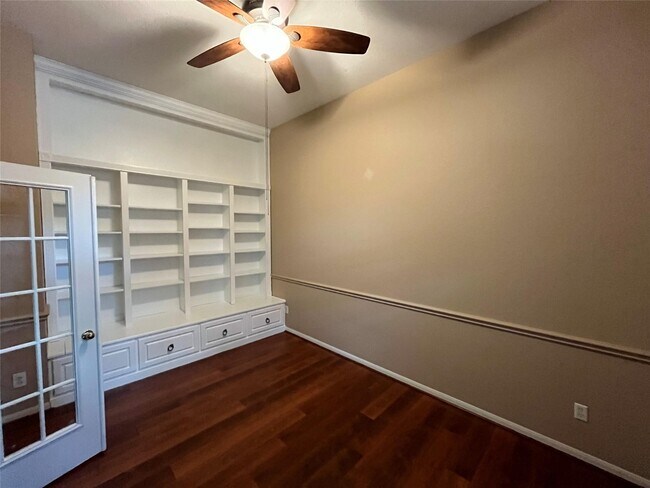 Foto del edificio - 30 S Rambling Ridge Pl