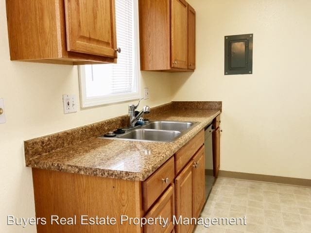 Foto del edificio - 2 br, 1 bath Apartment - 1531 Eagle Street