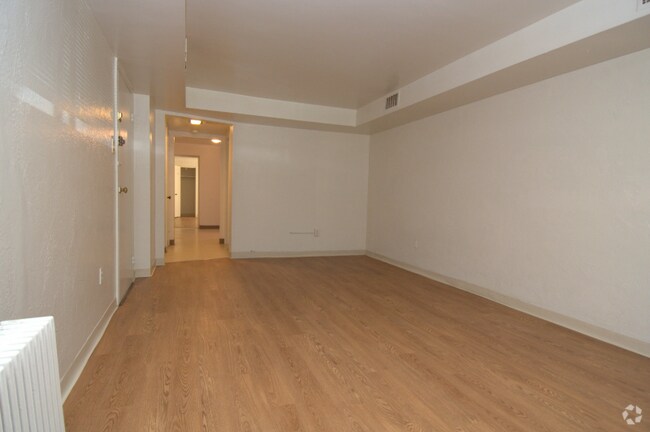 Building Photo - 5552 Covode St