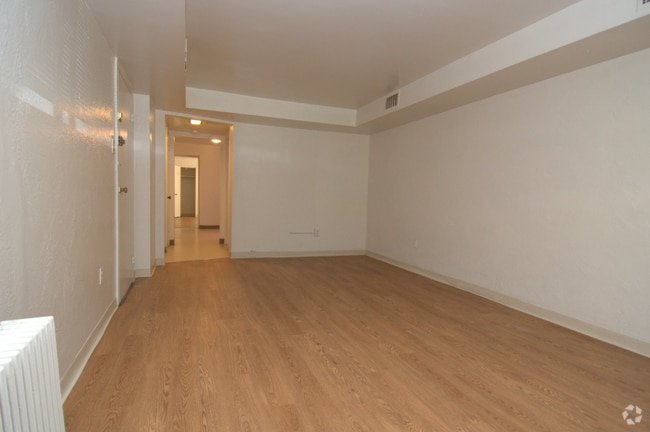 Building Photo - 5552 Covode St