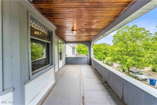 Foto del edificio - 2145 Waterbury Rd