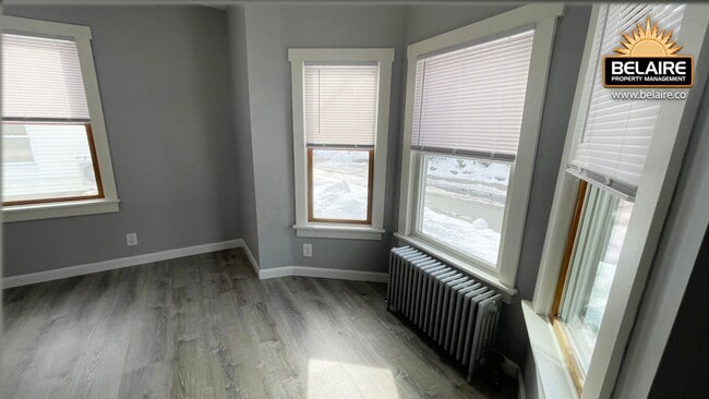 Building Photo - 25 Pleasant St