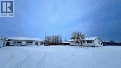 Building Photo - 60037 Township Rd 725