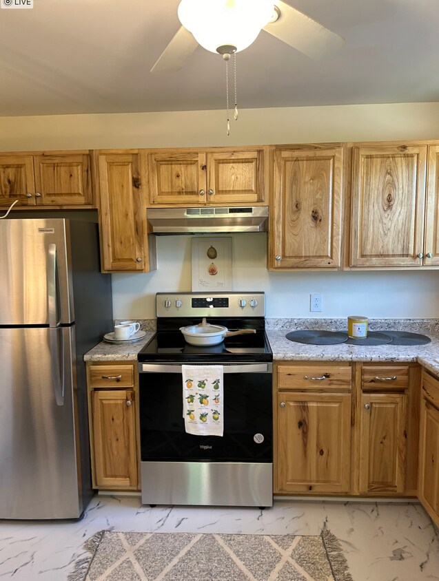 Kitchen - 91 Faith St