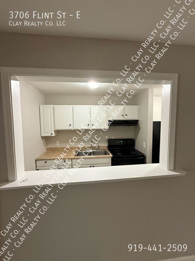 Foto del edificio - 3706 Flint St