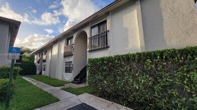 Building Photo - 3036 Coral Ridge Dr