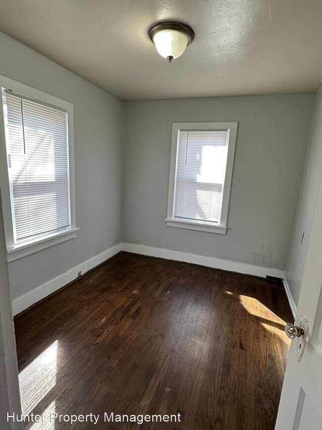 Building Photo - 2 br, 1 bath House - 1237 S Crutcher Ave