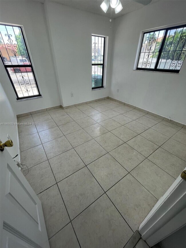 Building Photo - 10399 NW 127th St