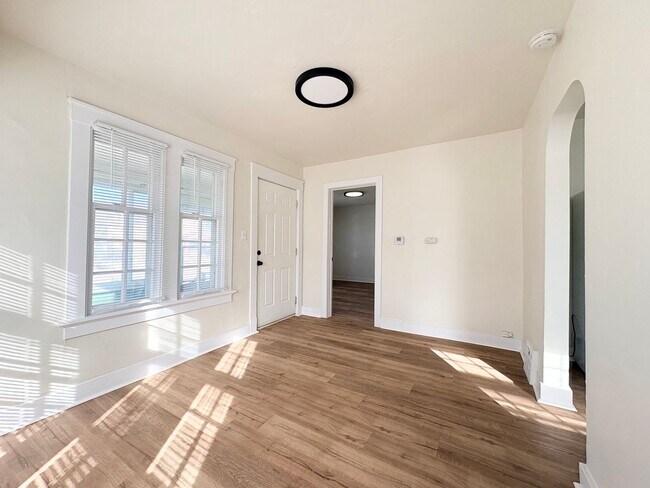 Foto del edificio - 1715 Marshall St