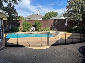 Building Photo - 3013 Edwards Dr