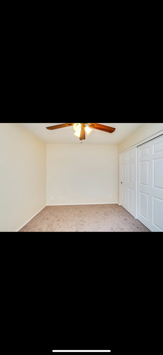 Building Photo - 8835 N New World Dr
