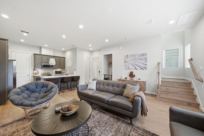 Foto del edificio - 2312 Silva Park Ln