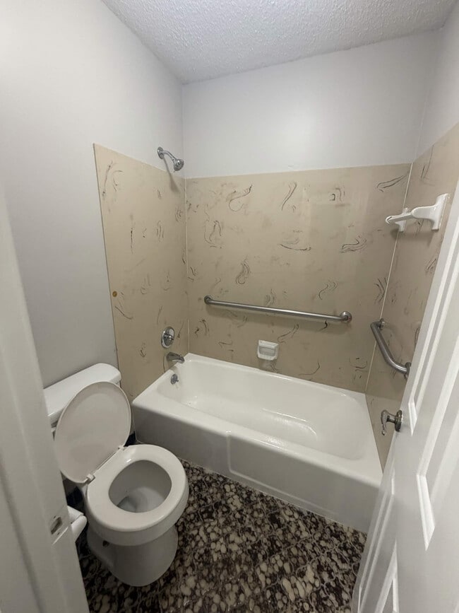 Photo - 2175 Burlingate Dr (Memphis, TN) House