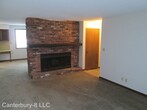 Primary Photo - 5521-5531 Canterbury Ln