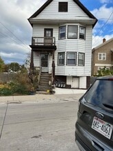 Building Photo - 1818 N Pulaski St