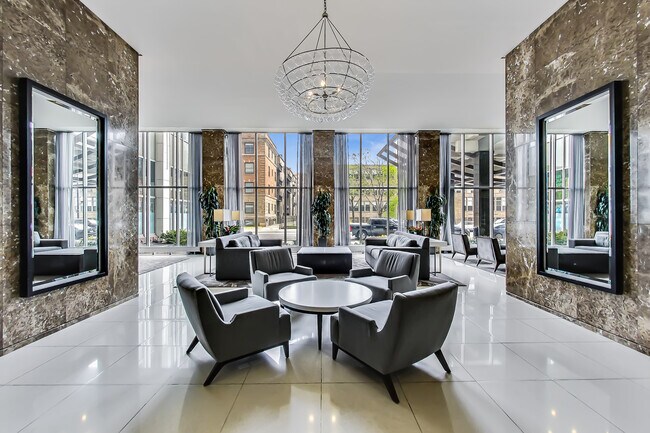 Foto del edificio - 655 W Irving Park Rd