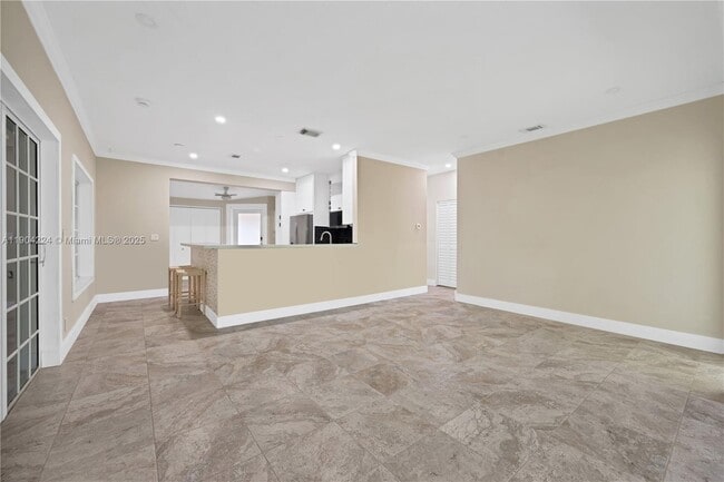 Foto del edificio - 818 NE 3rd St