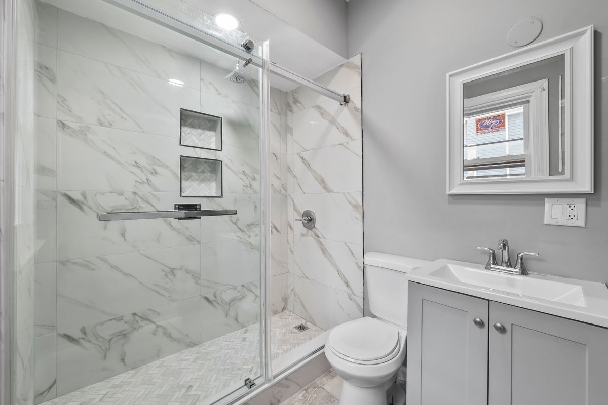 Foto principal - 237 20th Ave