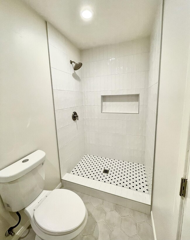 Building Photo - 4854 Campanile Dr