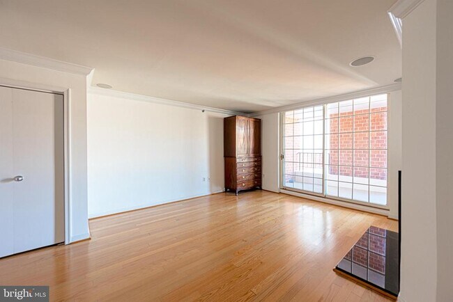 Foto del edificio - 1230 23rd St NW