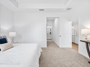 Building Photo - 1370 Seabreeze St SW