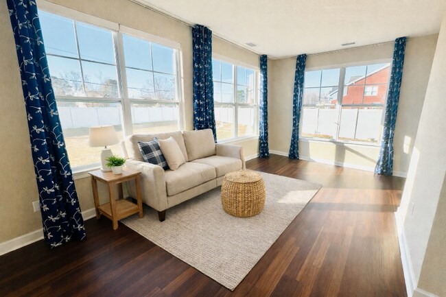 Foto del edificio - 1300 Parkdale St