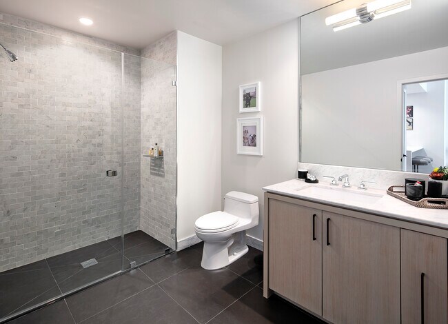 Interior Photo - Argyle House