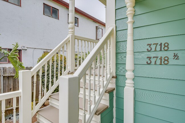 Foto del edificio - 3718-3726 First Ave.