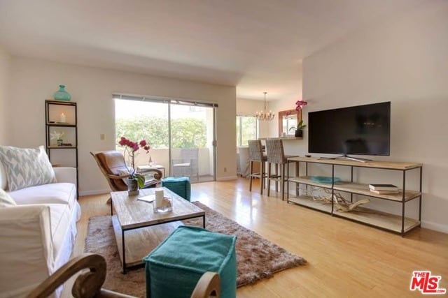 Building Photo - 852 17th St