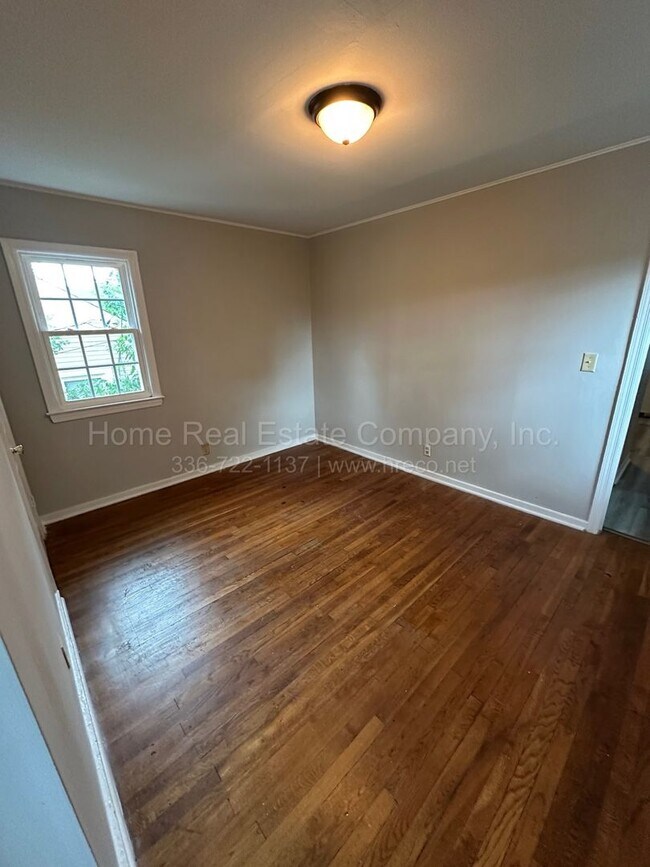 Building Photo - 1403 Underwood Ave