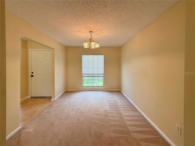Foto del edificio - 89 Berkshire Ln