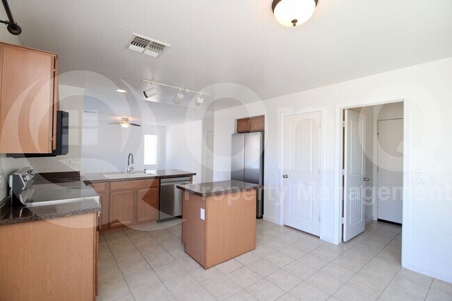 Foto del edificio - 40328 W Sanders Way
