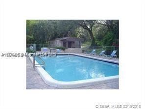 Foto del edificio - 9470 Live Oak Pl