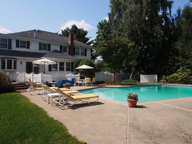 Foto del edificio - 3 Idylwilde Rd