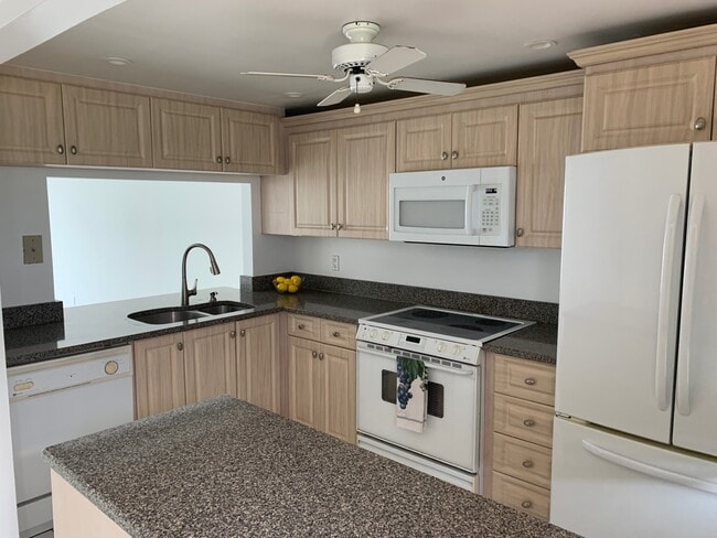 Photo - 777 S Federal Hwy Apartment