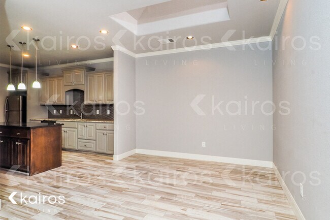 Foto del edificio - 7408 Mosley St