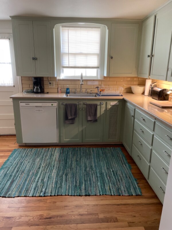 Foto del edificio - 2221 Seymour Ave