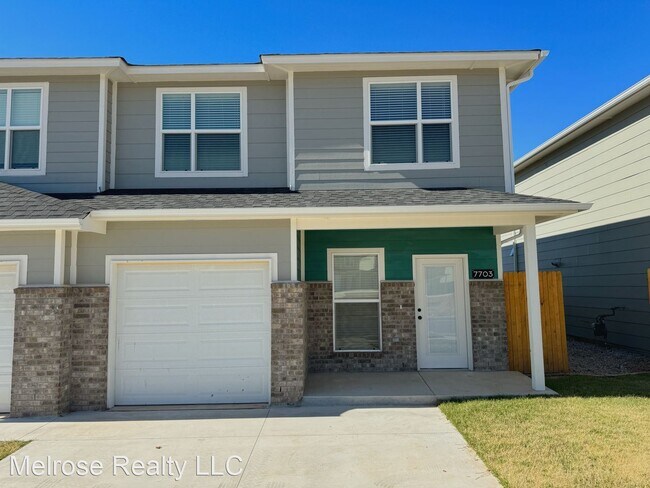 Building Photo - 3 br, 2.5 bath House - 7703 Owen Lane