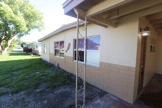 Building Photo - 4124 Flamingo Dr