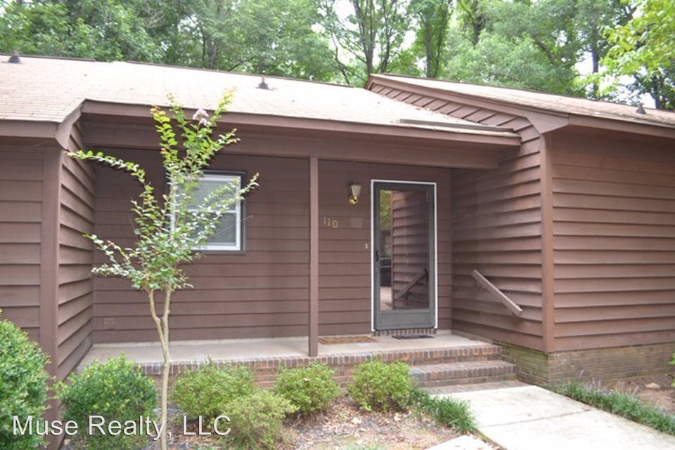 Primary Photo - 110 Foxwood Village Dr