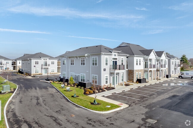 Building Photo - The Flats at Powell