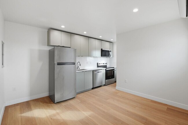 Foto del edificio - 2735 Broadway-3