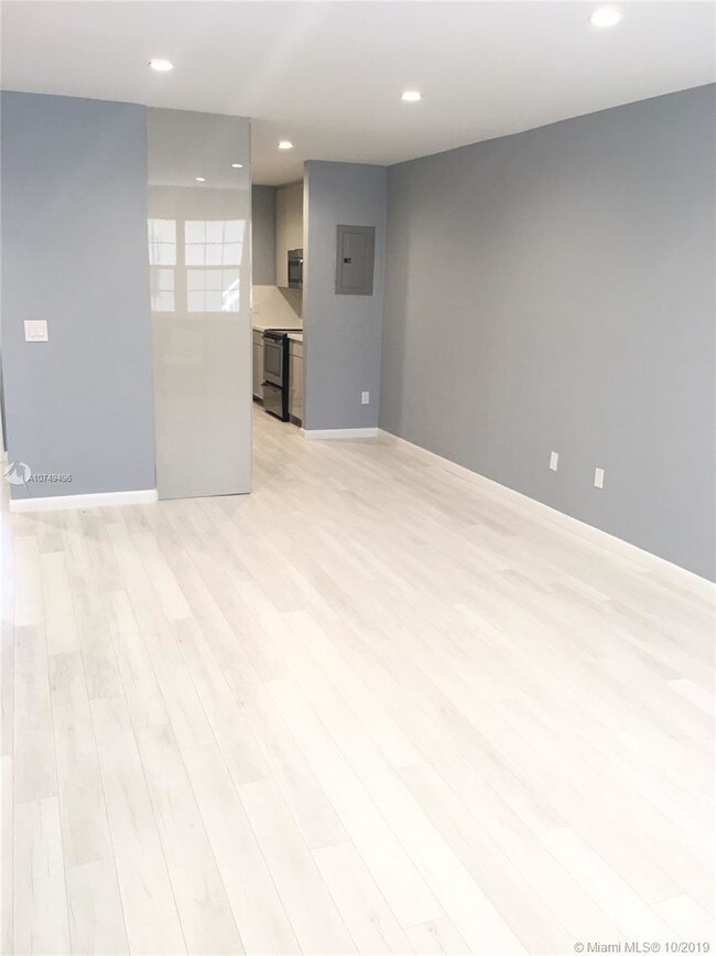 Building Photo - ADELANTE CONDO