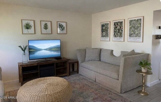 Foto del edificio - 5830 N 83rd St