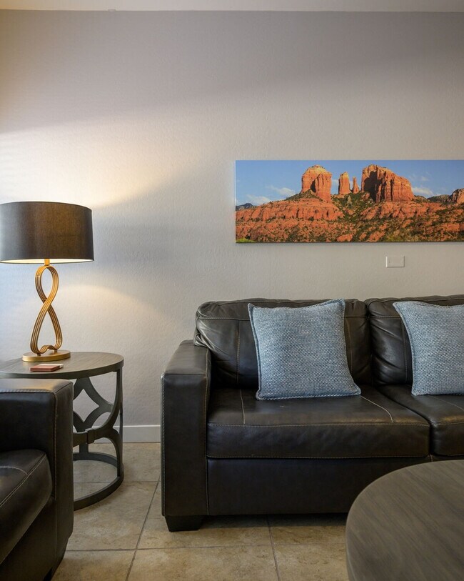 Building Photo - 5350 E Deer Valley Dr